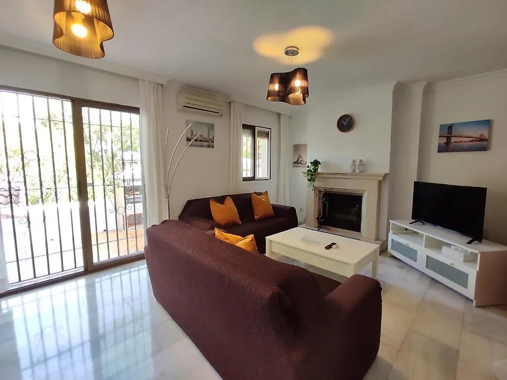 Сasa de vacaciones Helsinki chalet adosado Villa Benalmádena
